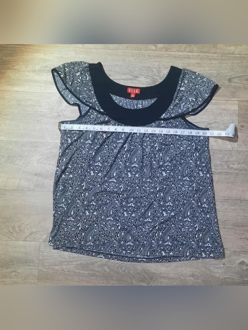 Vintage ELLE Flutter Sleeve Top - Picture 4 of 5